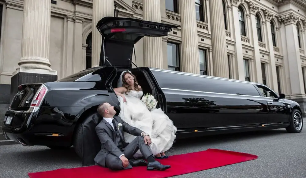 How to Stay on Budget When Booking Your Dream Wedding Limo